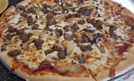 Beef & Mushroom Pizza